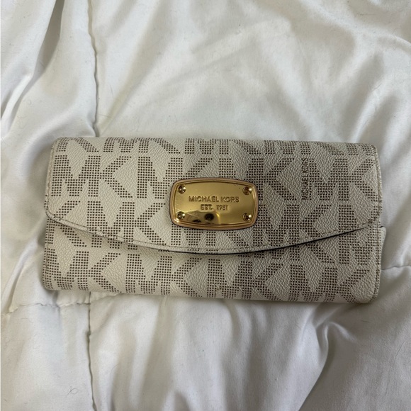 Michael Kors handbag with matching wallet - Picture 3 of 5